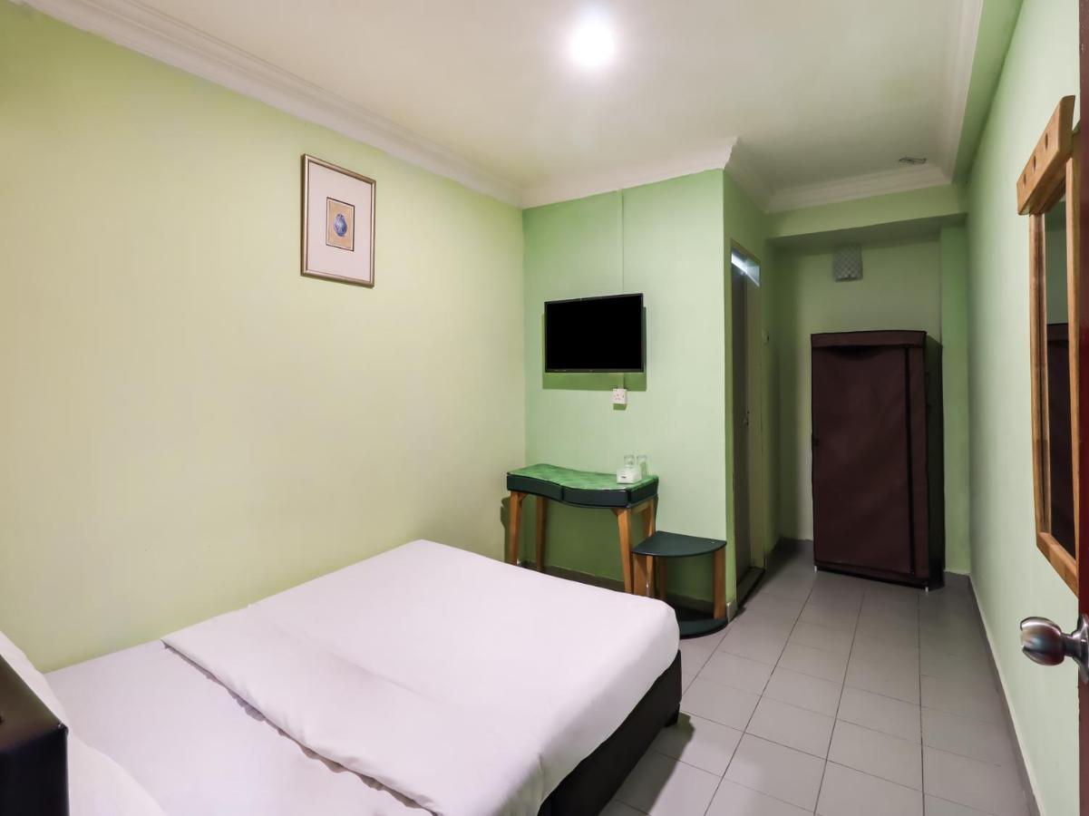 Oyo 89584 Hotel Sahara Kuala Kubu Bharu Exterior foto