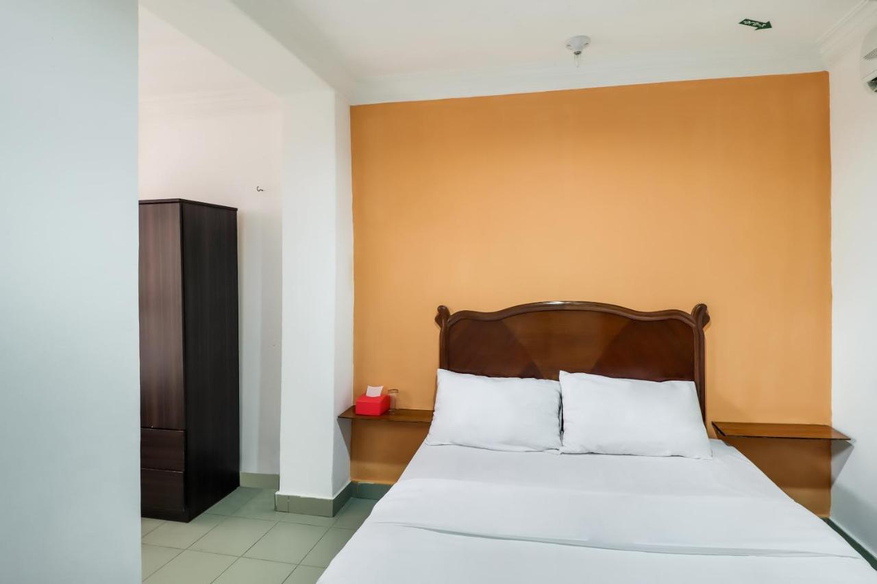 Oyo 89584 Hotel Sahara Kuala Kubu Bharu Quarto foto