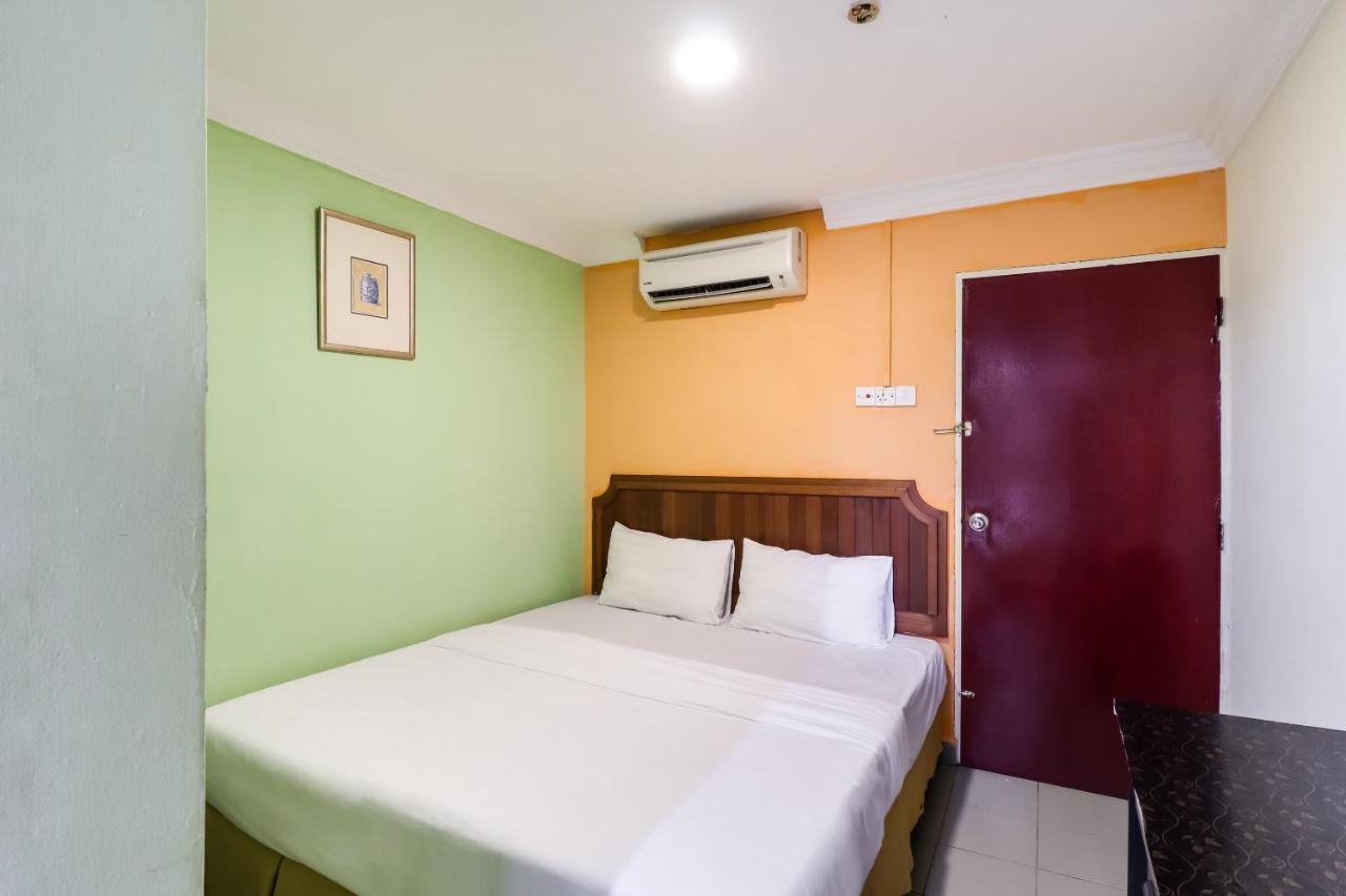 Oyo 89584 Hotel Sahara Kuala Kubu Bharu Quarto foto